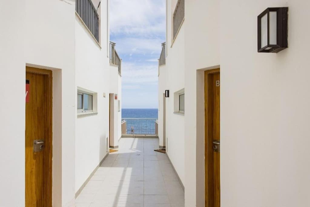 El Medano Beachfront Triplex Penthouse With Pool, Rooftop, Sea View Zewnętrze zdjęcie